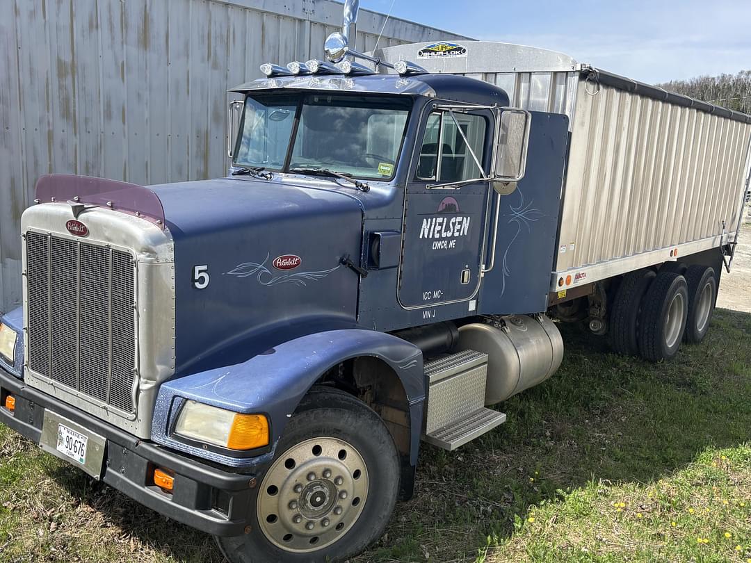 Image of Peterbilt 375 Primary image