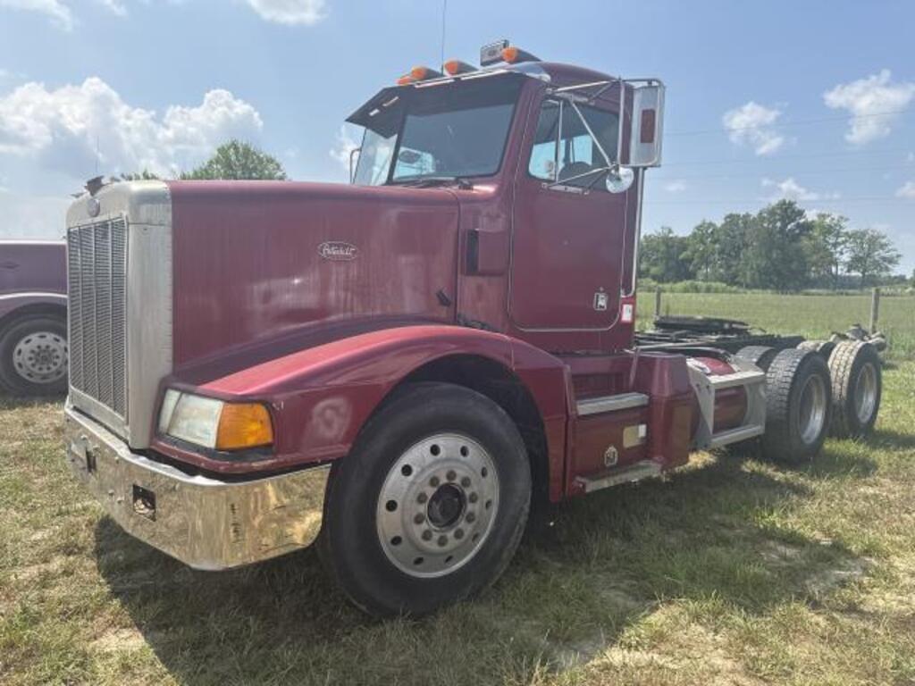 Image of Peterbilt 377 Primary image