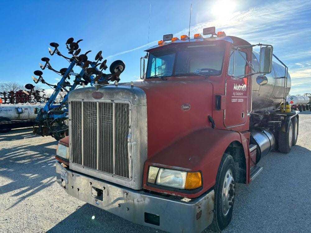 Main image Peterbilt 377