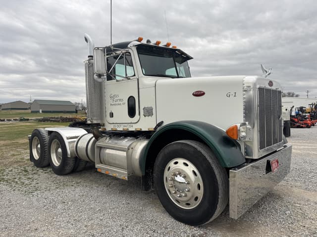Image of Peterbilt 378 equipment image 2