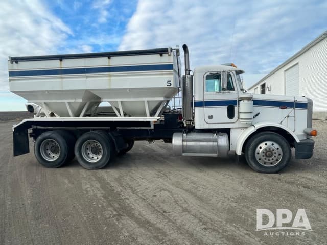 Image of Peterbilt 378 equipment image 3