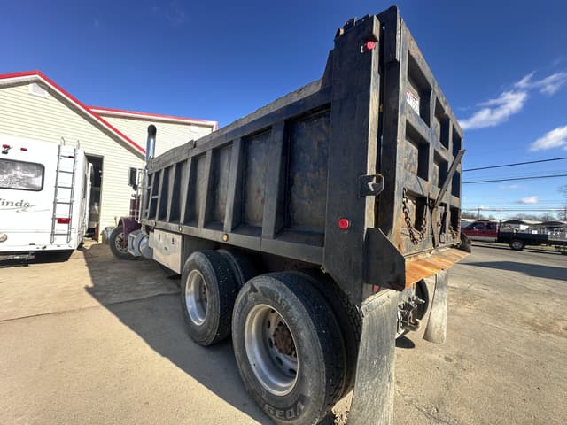 Image of Peterbilt 379 equipment image 3