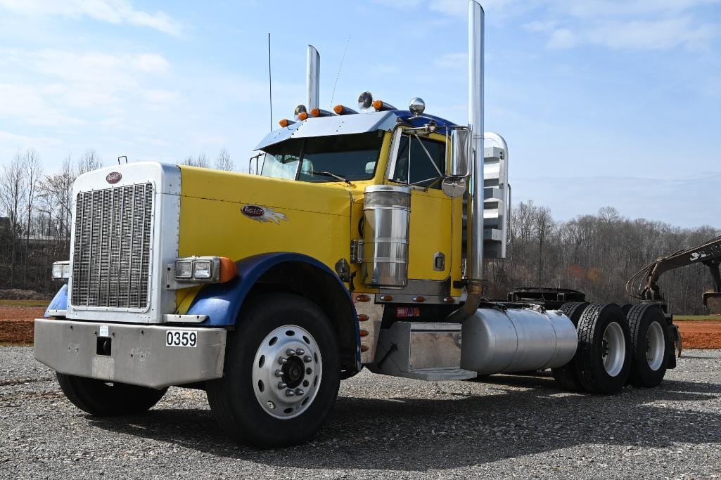 Main image Peterbilt 379