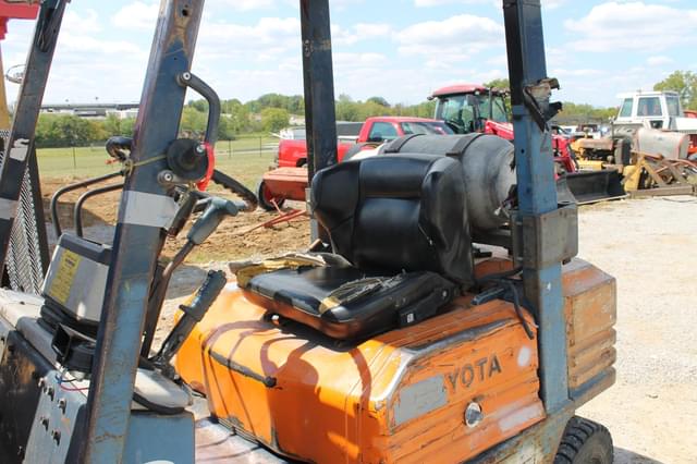 Image of Toyota 425FG25 equipment image 1