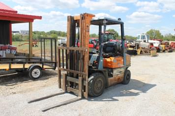 Main image Toyota 425FG25