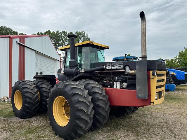 Image of Versatile 936 equipment image 2