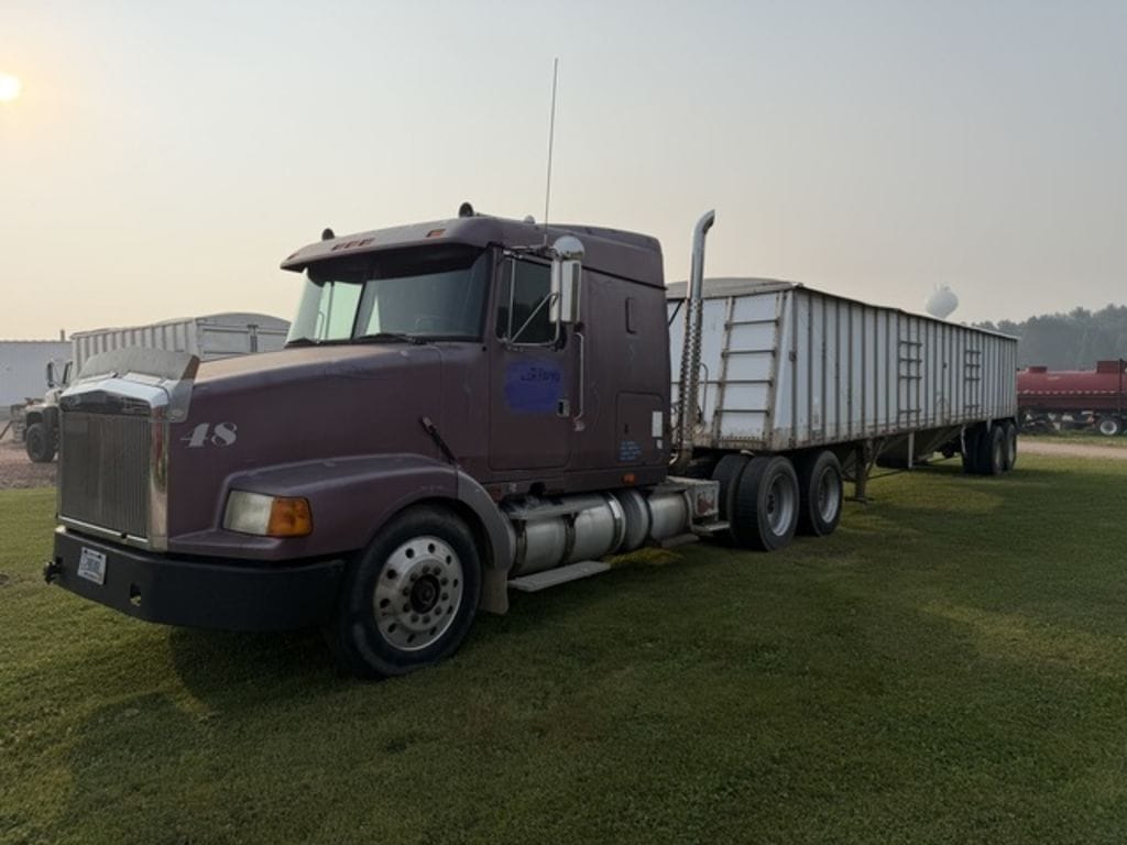 1988 Volvo Undetermined Equipment Image0