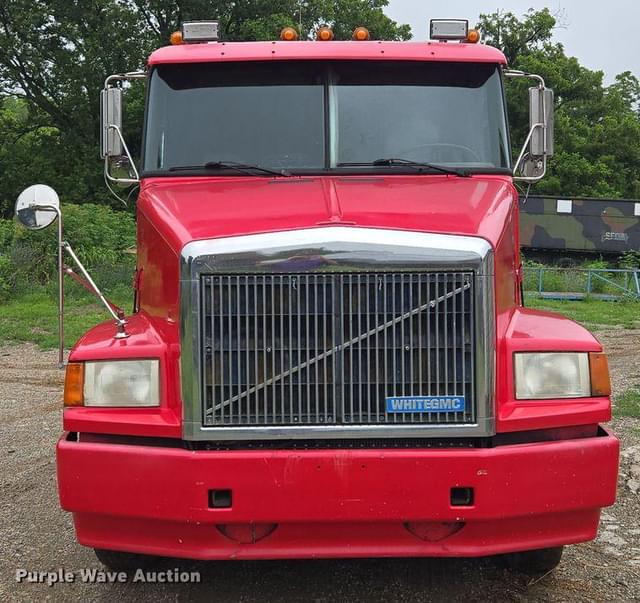 Image of White GMC WIA equipment image 1