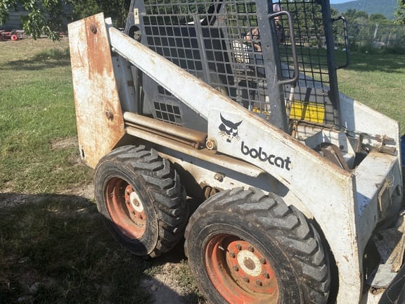 1989 Bobcat 743 Equipment Image0