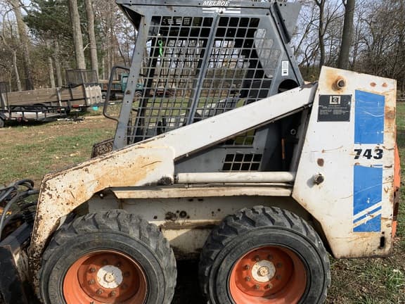 Image of Bobcat 743 equipment image 2