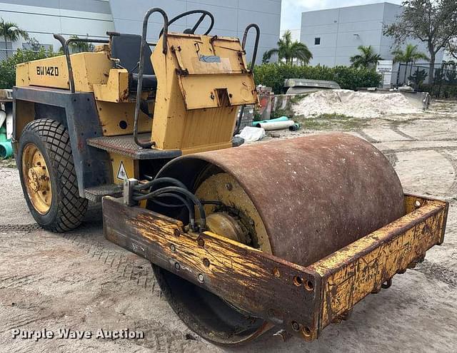 Image of Bomag BW142D equipment image 2