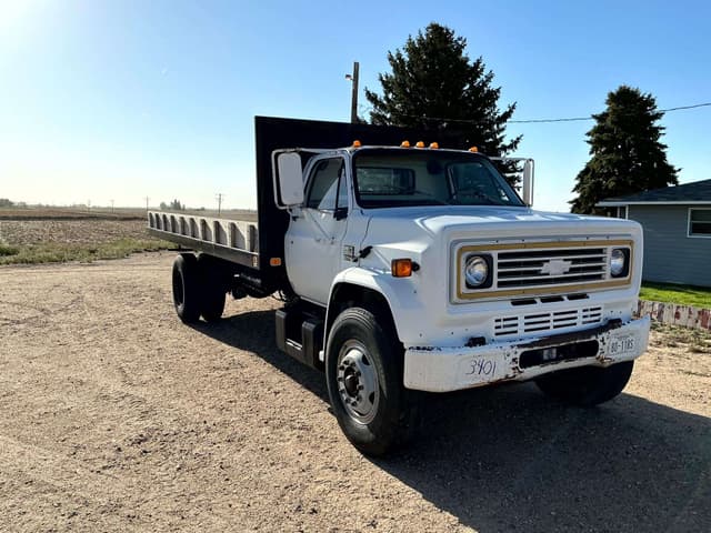 Image of Chevrolet C70 equipment image 3