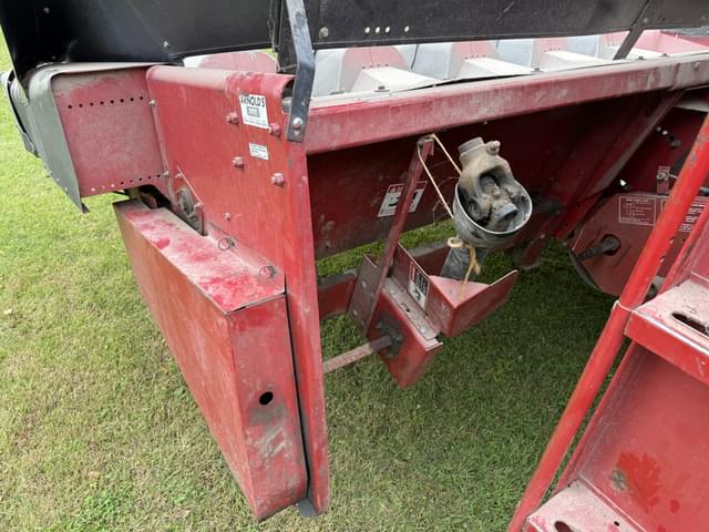Image of Case IH 1063 equipment image 4