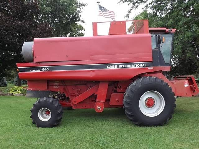 Image of Case IH 1640 equipment image 1