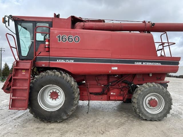 Image of Case IH 1660 equipment image 2