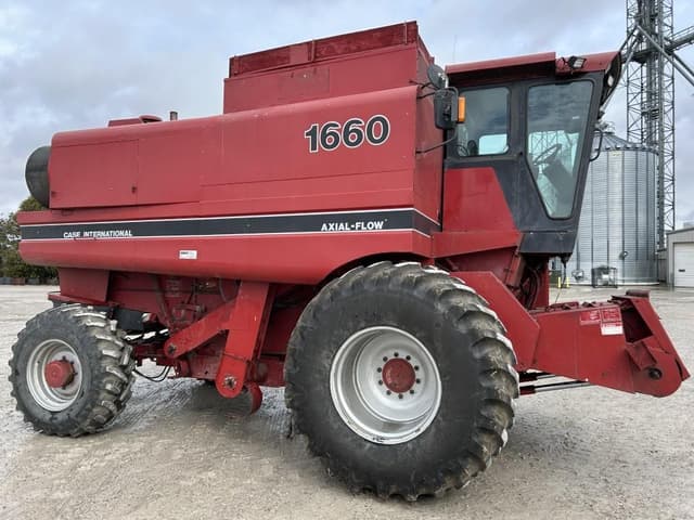 Image of Case IH 1660 equipment image 1