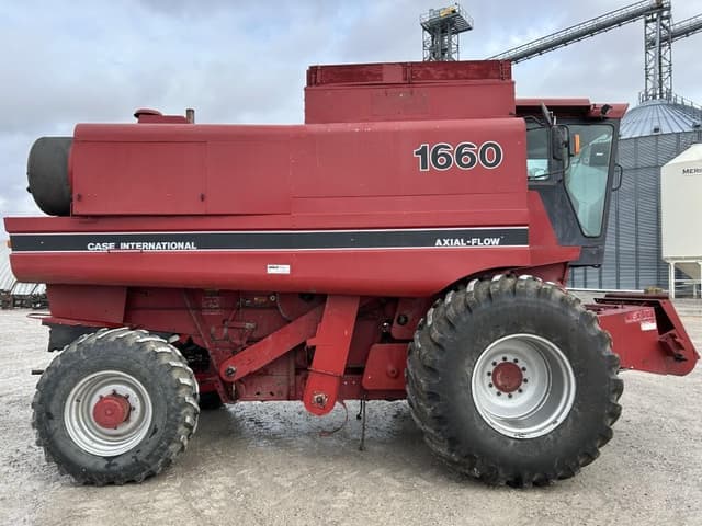 Image of Case IH 1660 equipment image 3
