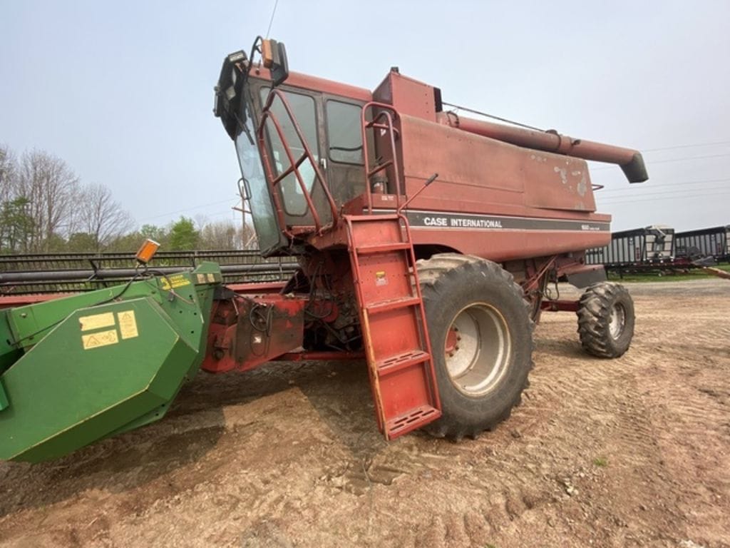 1989 Case IH 1680 Equipment Image0