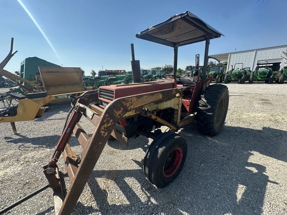 1989 Case IH 485 Equipment Image0