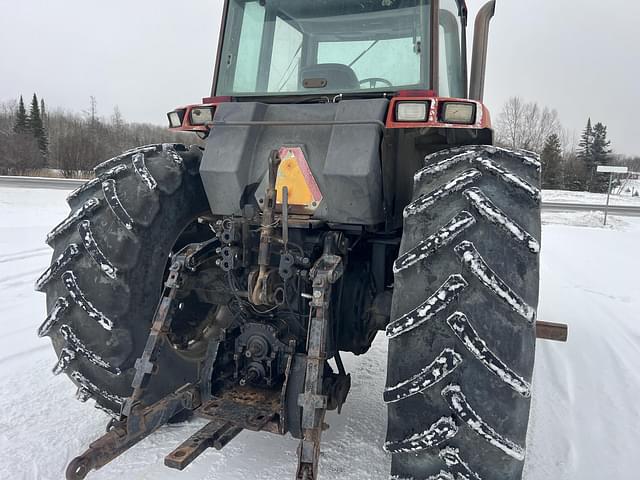 Image of Case IH 7110 equipment image 3