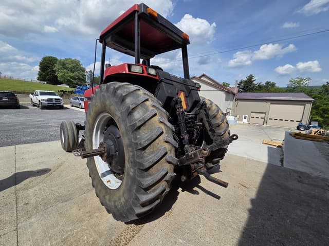 Image of Case IH 7110 equipment image 2