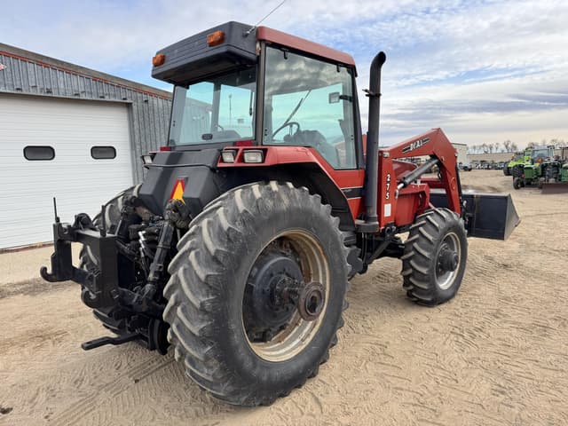 Image of Case IH 7110 equipment image 4