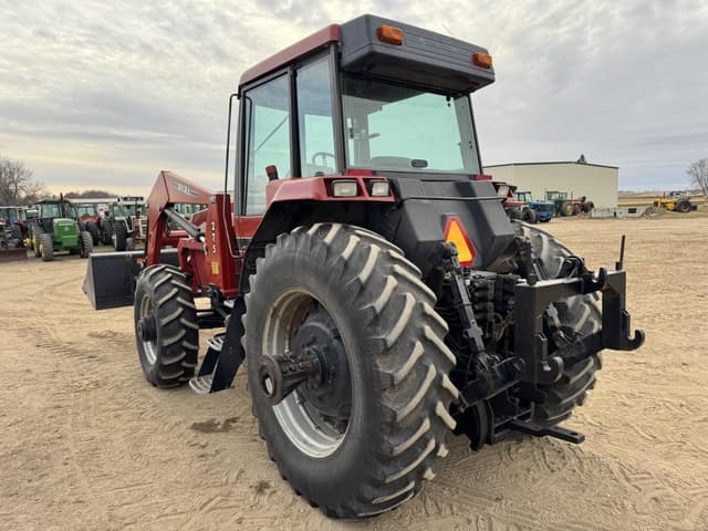Image of Case IH 7110 equipment image 3