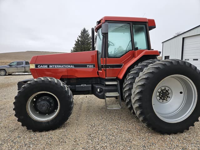 Image of Case IH 7120 equipment image 1