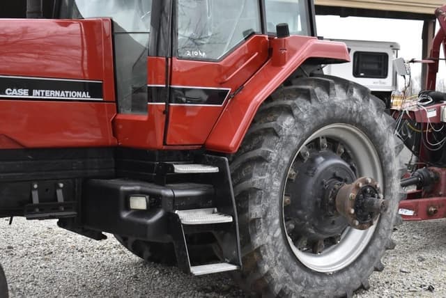 Image of Case IH 7130 equipment image 4