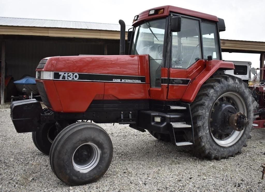 1989 Case IH 7130 Equipment Image0