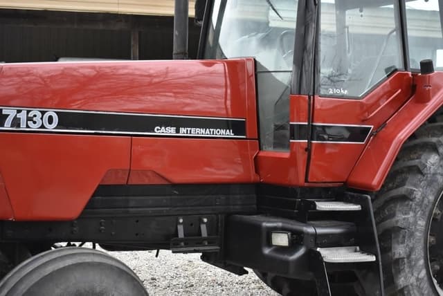 Image of Case IH 7130 equipment image 2