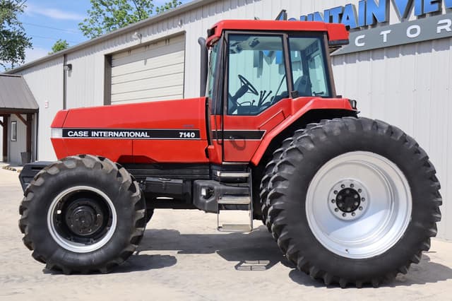 Image of Case IH 7140 equipment image 3