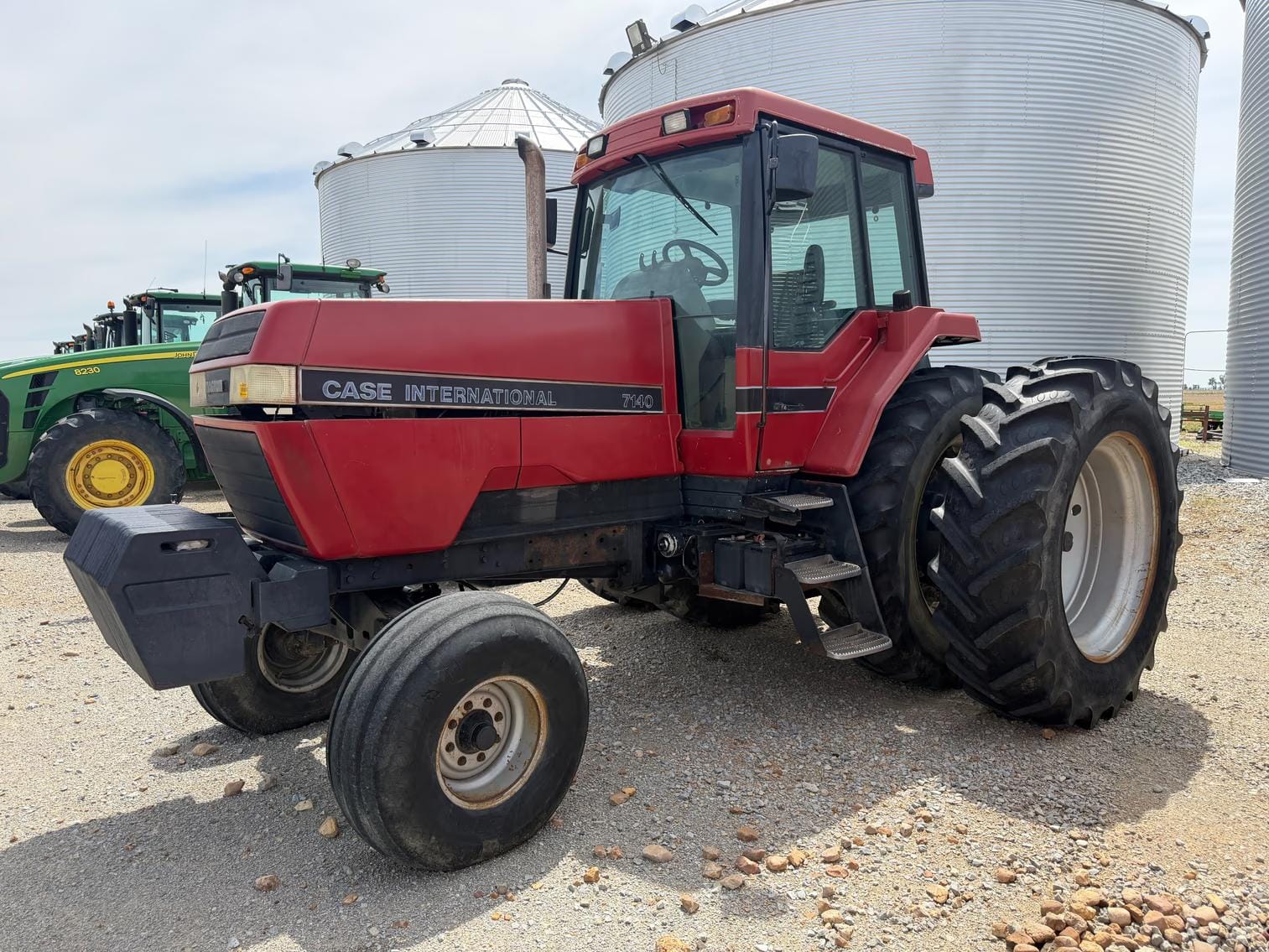1989 Case IH 7140 Equipment Image0