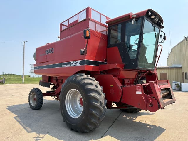 Image of Case IH 1660 equipment image 2
