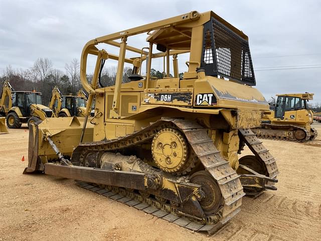 Image of Caterpillar D6H equipment image 1