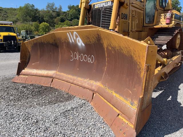Image of Caterpillar D8N equipment image 2