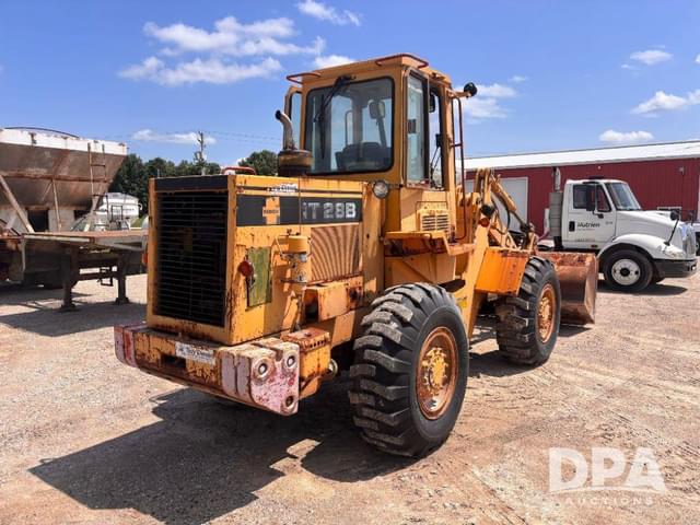 Image of Caterpillar IT28B equipment image 4