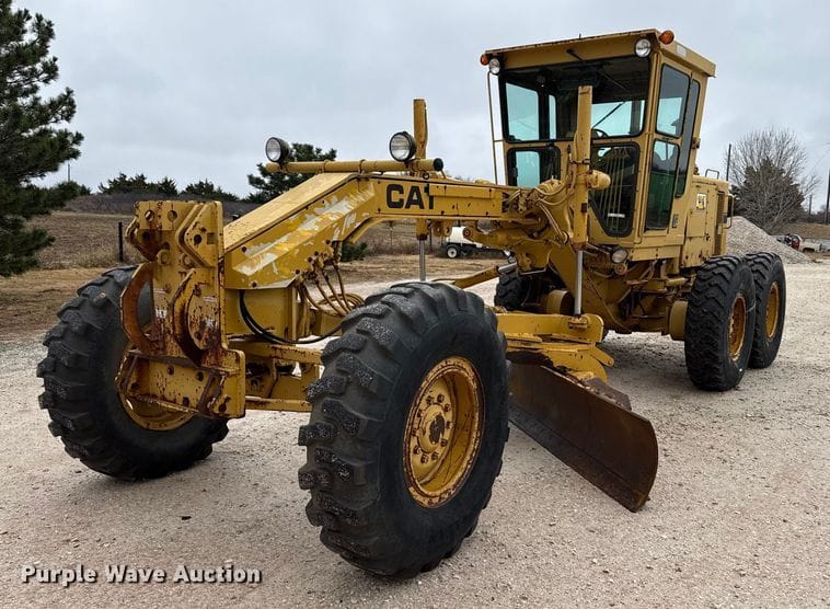 1989 Caterpillar 120G Equipment Image0