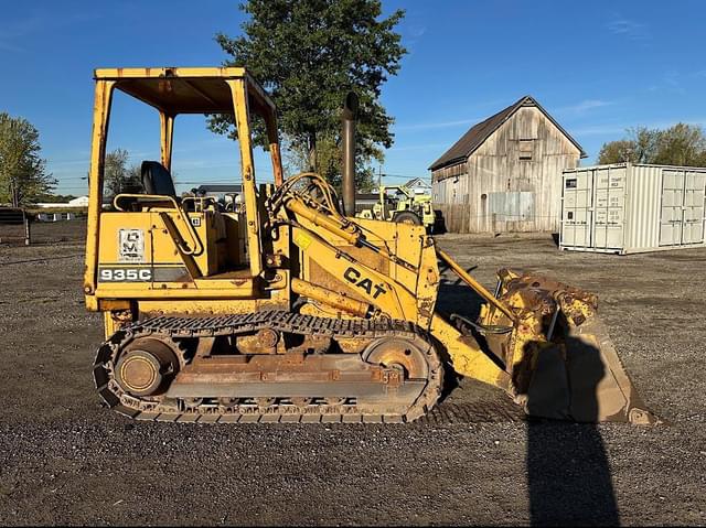 Image of Caterpillar 935C equipment image 3