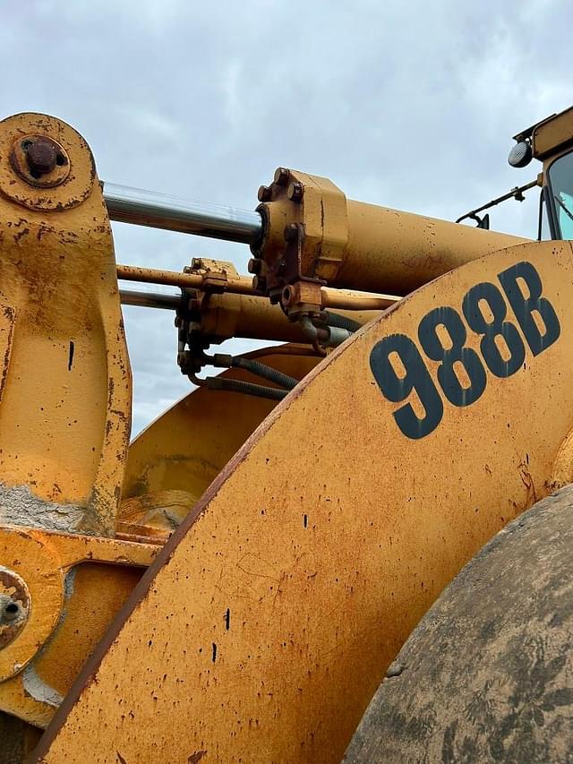 Image of Caterpillar 988B equipment image 3