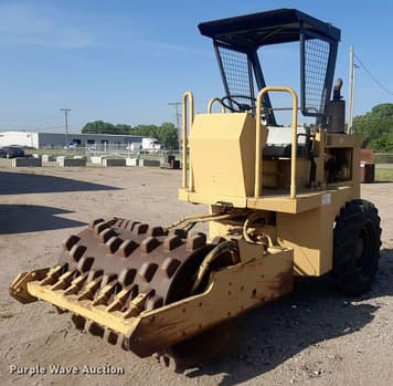 Main image Caterpillar CP-323