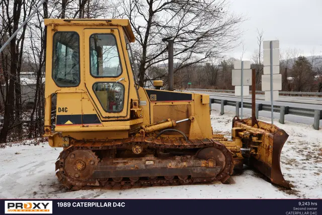 Image of Caterpillar D4C equipment image 1