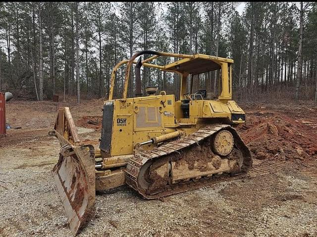 Image of Caterpillar D5H equipment image 2