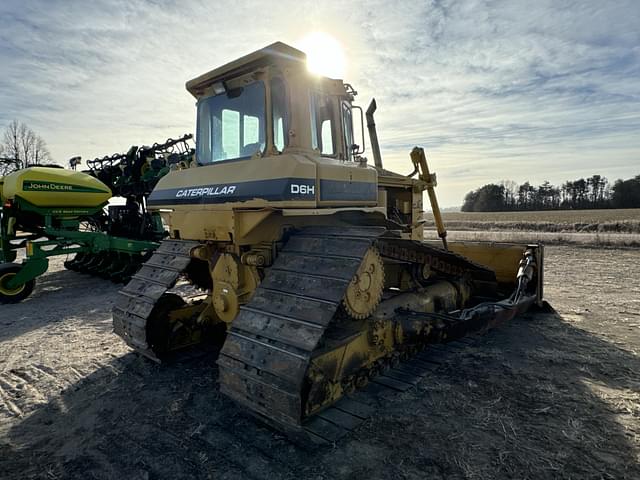 Image of Caterpillar D6H equipment image 4