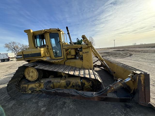 Image of Caterpillar D6H equipment image 3