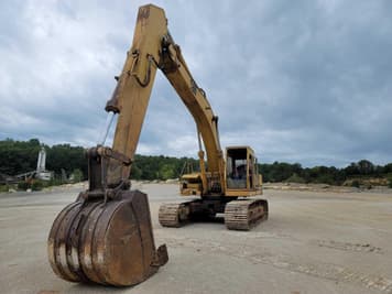 Main image Caterpillar E300