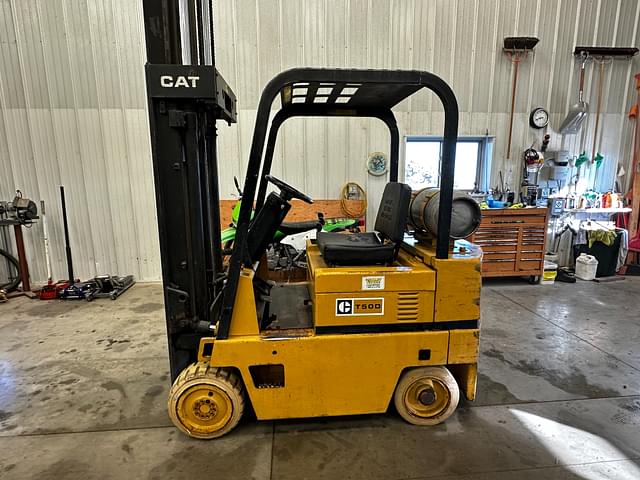 Image of Caterpillar T50D equipment image 1