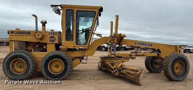 Image of Champion 740A equipment image 3