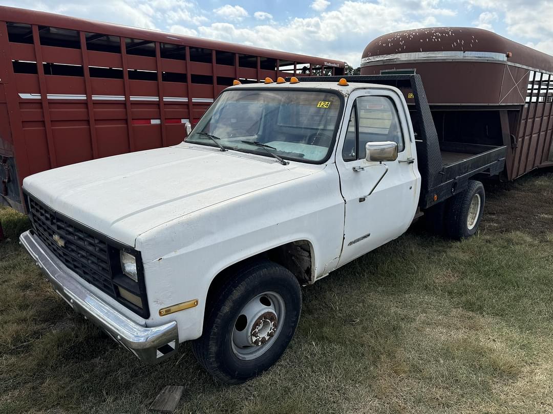 Image of Chevrolet 3500 Primary image