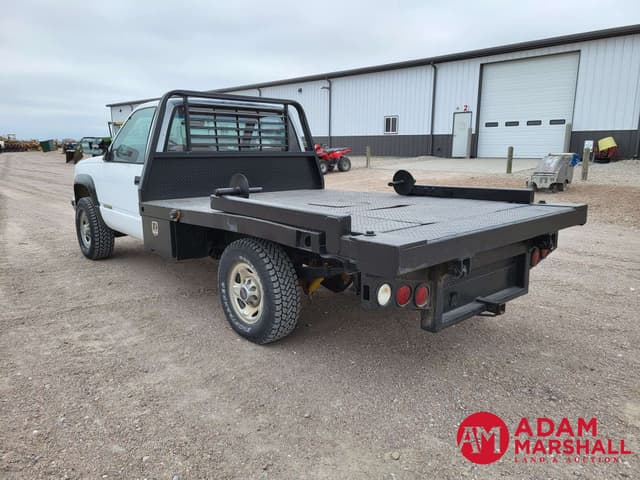 Image of Chevrolet 3500 equipment image 3